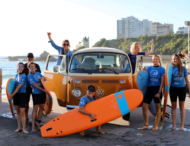 Surf Tour original au Pays basque biarritz en combi VW